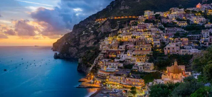 Khám phá sự xinh đẹp của đảo Capri (Ảnh: Internet)